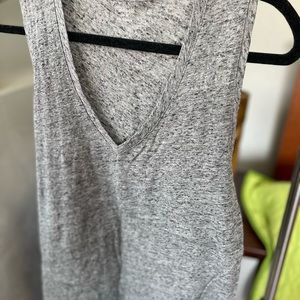 Madewell tank/sleeveless v-neck